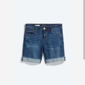 EUC Lonnie Distressed Cuffed Denim Boyfriend Short